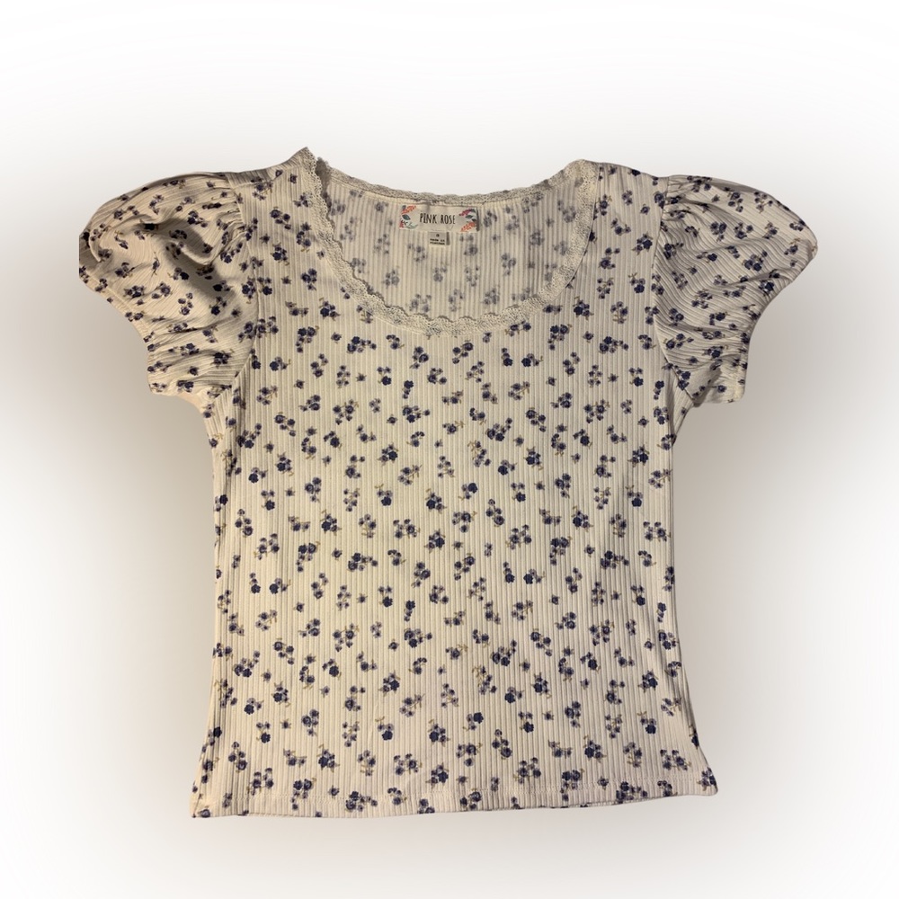 White & Blue Floral Tee w/ Puff Sleeve - ! Gently Used !